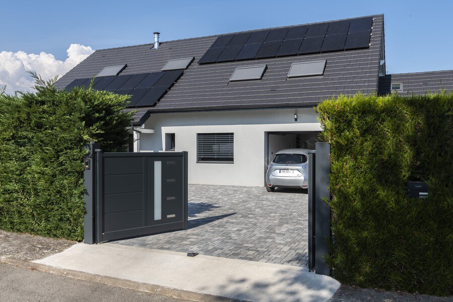 Garage-door-and-gate-connectivity-kit-access